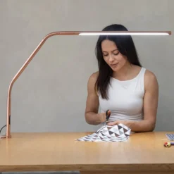 Daylight Slimline 4 Bordlampe – Rose Gold