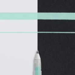 Sakura Gelly Roll Moonlight 10 Bold – 426 Pastel Green