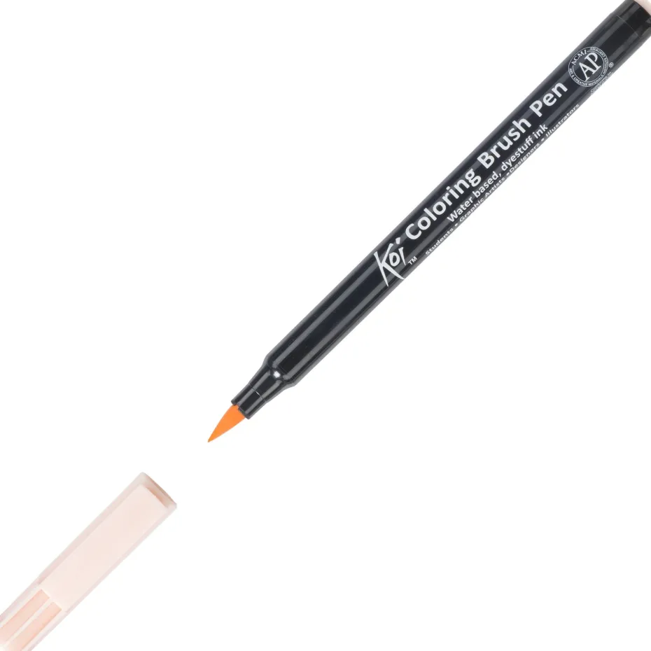 Sakura KOI Coloring Brush Pen – 7 Pale Orange