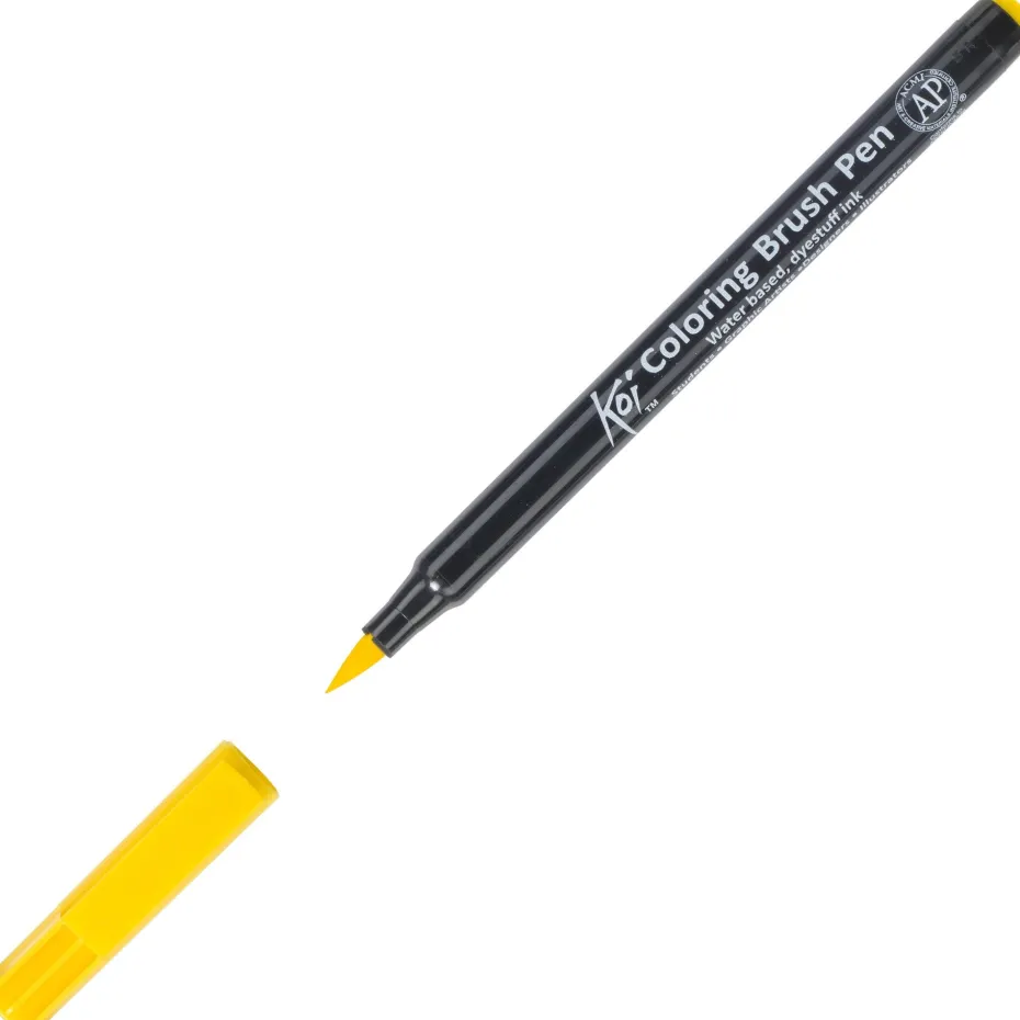 Sakura KOI Coloring Brush Pen – 3 Yellow