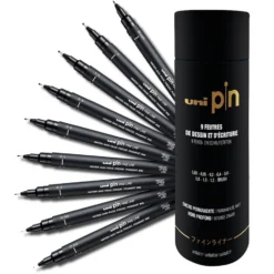 UNI Pin Fineliner – Tube med 9 x Sort – Deep Black